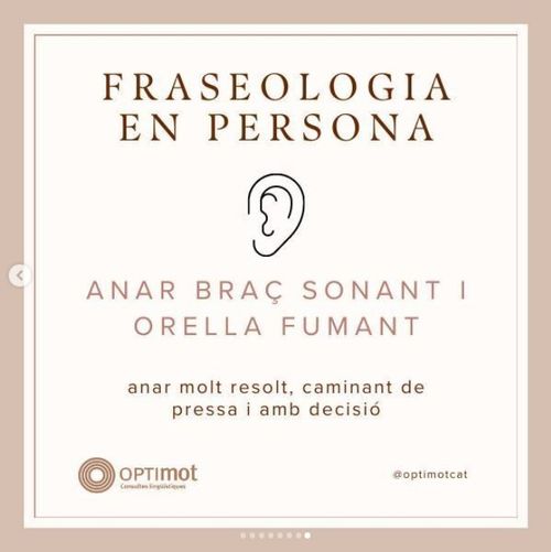 Anar braç sonant i orella fumant