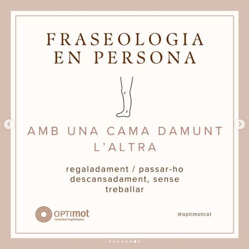 Amb una cama damunt l'altra